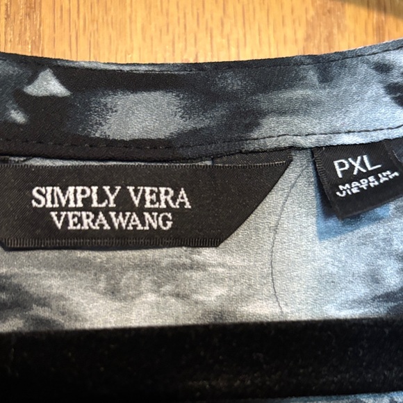 Simply Vera Vera Wang Black and Gray Blouse - Picture 2 of 7